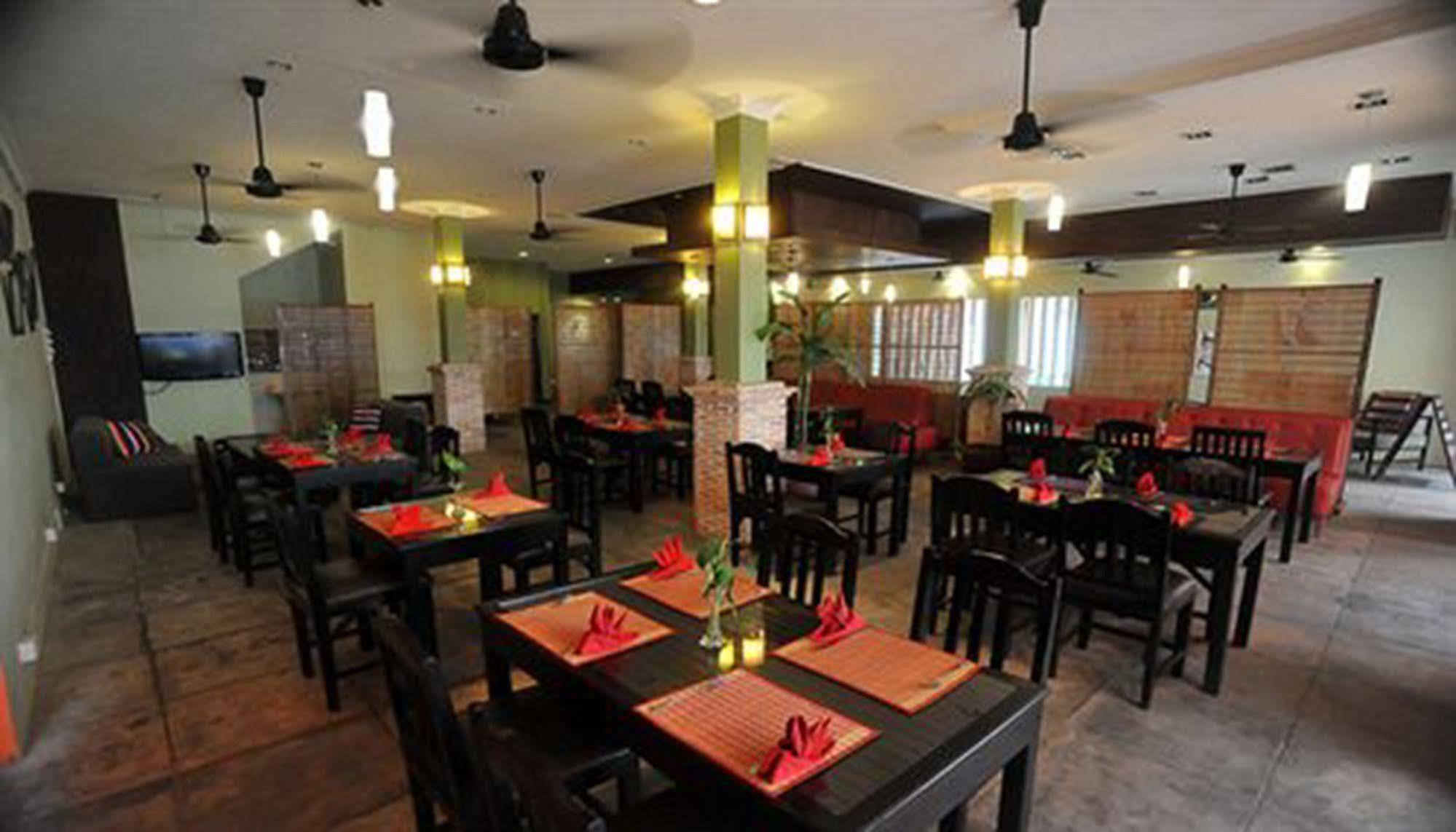 Viva Hotel Siem Reap Exteriör bild