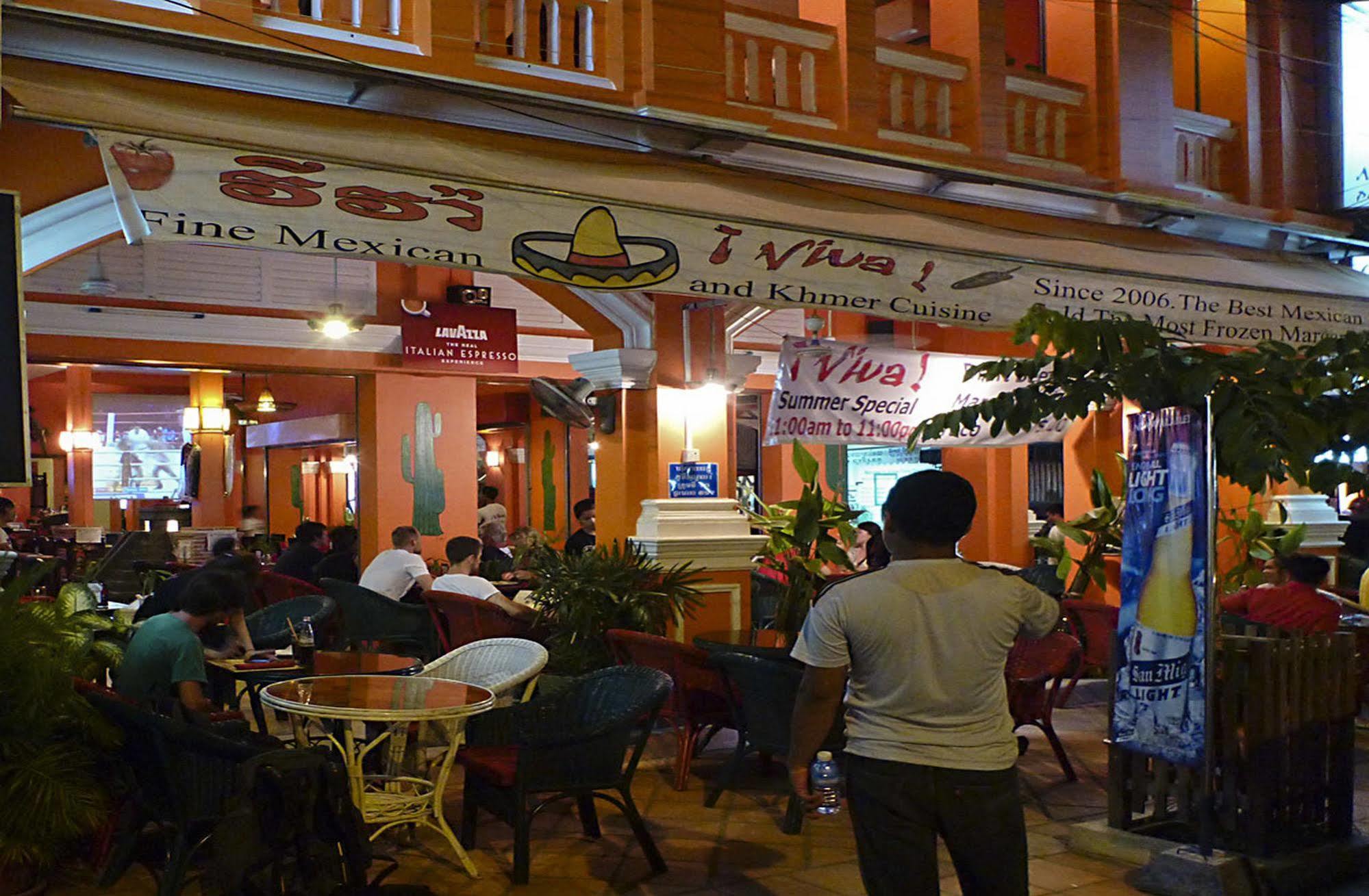 Viva Hotel Siem Reap Exteriör bild