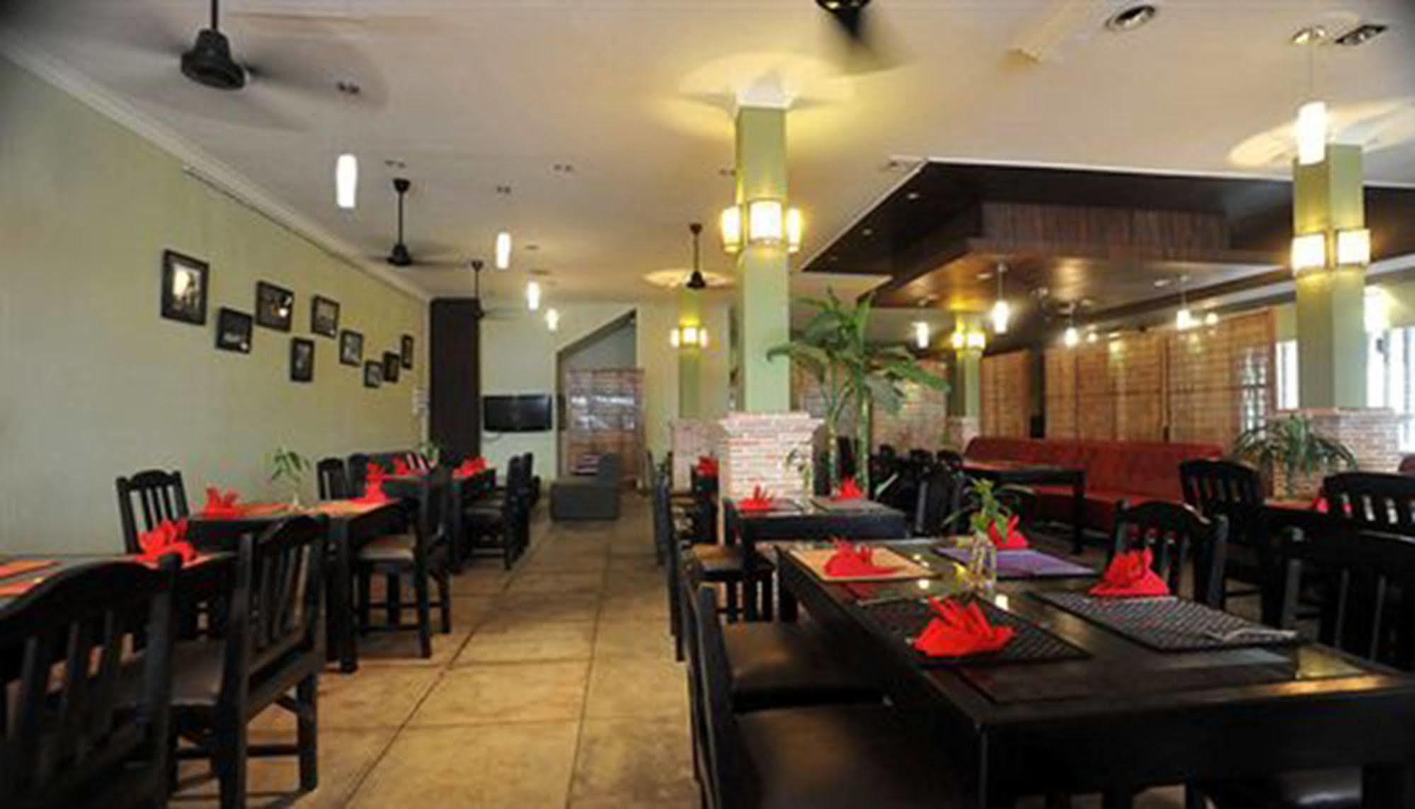 Viva Hotel Siem Reap Exteriör bild